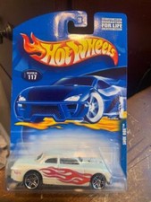 2001 Hot Wheels Shoe Box #117 White (5-PR)