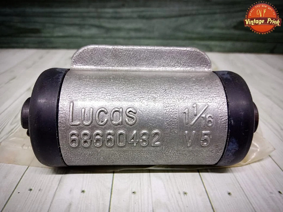 Land Rover Series Wheel Cylinder Lucas 68660432 V5 NOS - Image 2 of 4
