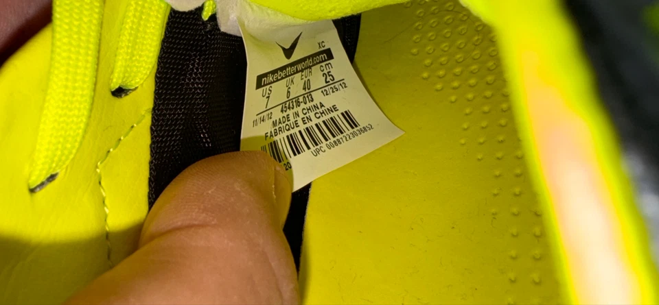 Nike Tiempo Legend IV FG 454316-013 ACC US7 UK6 Schwarz Schuhe Stollen... - Bild 2 von 4