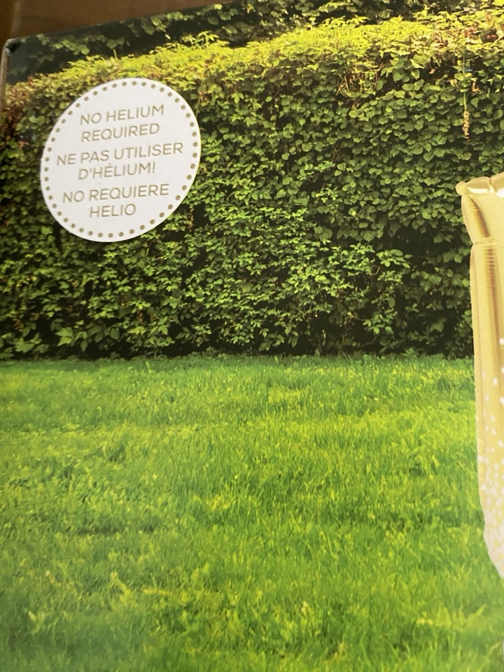 New Love Foil No Helium Required Balloons 66” X 32” AirLoonz Gold And White - Image 4 of 4