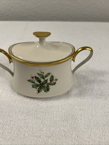 Zuccheriera Lenox Holiday China con coperchio Made in USA agrifoglio e bacche - Foto 12 di 15