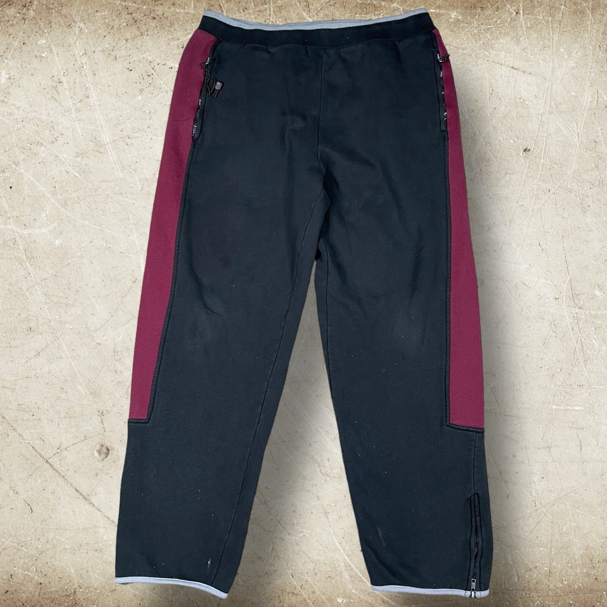 VTG 90's Y2K Outkast Clothing Company Baggy Sweatpants Men's VTG 90's Y2K Outkast Clothing Company Baggy Sweatpants Men's