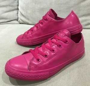 pink rubber converse
