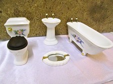 SALLE de BAIN PORCELAINE pour POUPEE Baignoire Lavabo WC Miroir jouet doll Puppe
