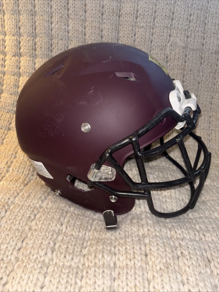 Schutt Vengeance VTD Adult medium, Football Helmet (Flat Mar W/ Black Face Mask) - image 4 of 4