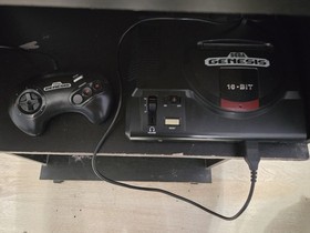 sega genesis model 1 (With Sonic 1 & 2)