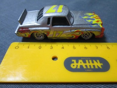 Disney Pixar - Cars - Darrell Cartrip  - #17 - Metall - 1:55