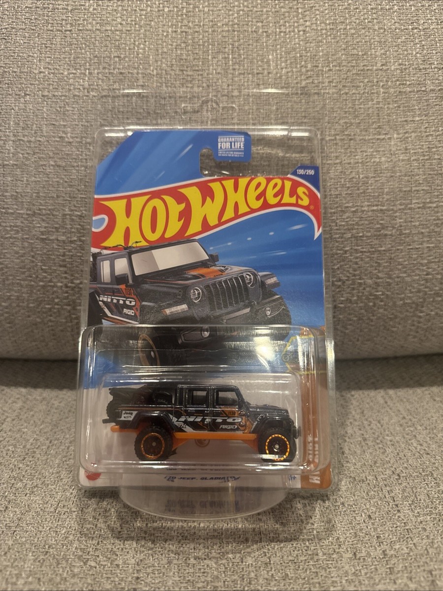 Hot Wheels 2025 Super Treasure Hunt '20 Jeep Gladiator - NEW