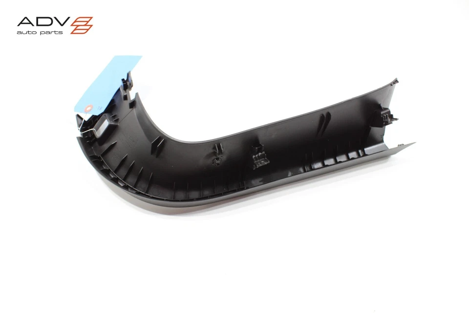 PUERTA TRASERA CHEVROLET TRAX 2024-2025 PUERTA LEVADIZA LADO IZQUIERDO CUBIERTA SUPERIOR PANEL DE MOLDURA OEM Foto 3 de 4