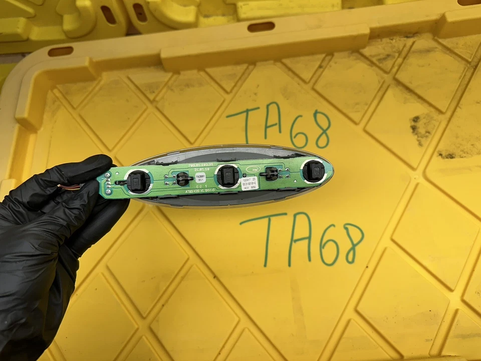 MINI COOPER R55 R56 R60 2007-2015 LUZ DE LECTURA INTERIOR CENTRAL TRASERA 9219142 Foto 3 de 4