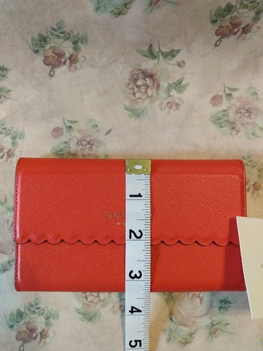 NWT Kate Spade Red Scalloped Folio iPhone Wristlet Wallet - Picture 10 of 13