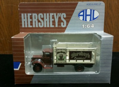 AHL American Highway Legends Hershey's 1/64 Die Cast BM Mack Truck NIB #H01020