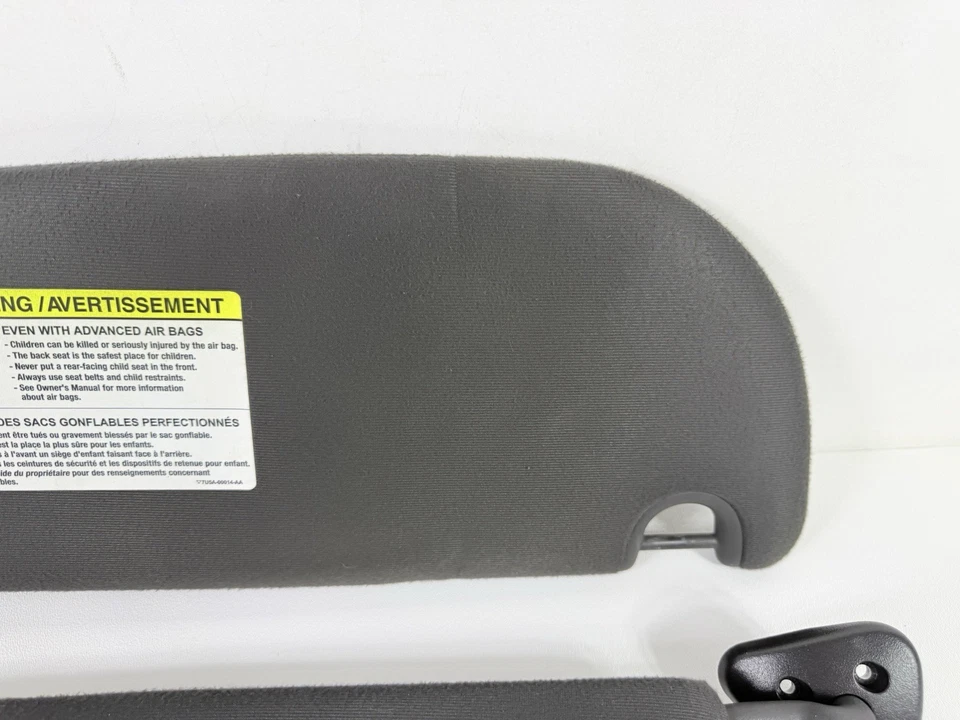 Juego de parasol Ford Crown Victoria Grand Marquis 2006-2011 diestro negro OEM Foto 2 de 4