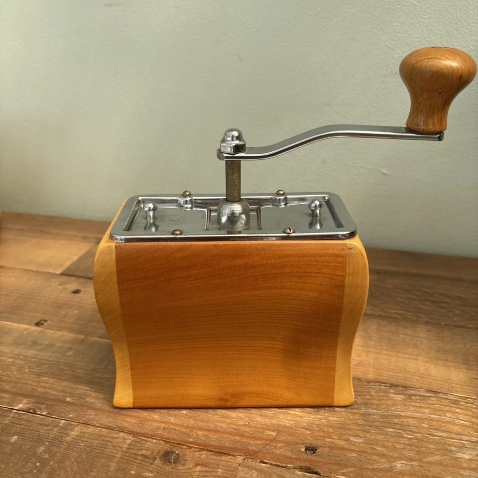 Vintage Wooden De Ve Dutch Coffee Grinder Mill Made In Holland Retro 50's U - Image 4 of 4