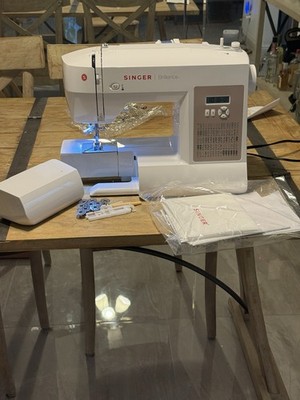 Singer 6180 Brilliance Sewing Machine Slightly Used