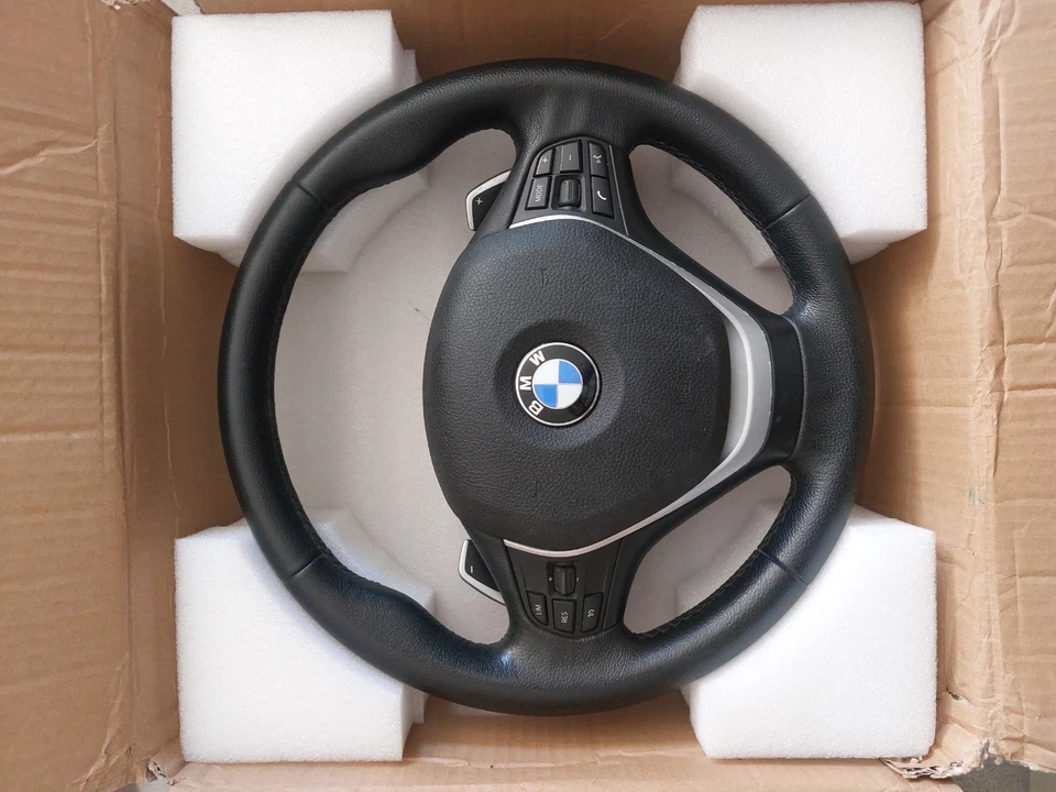 volant bmw F22 - Photo 1/3