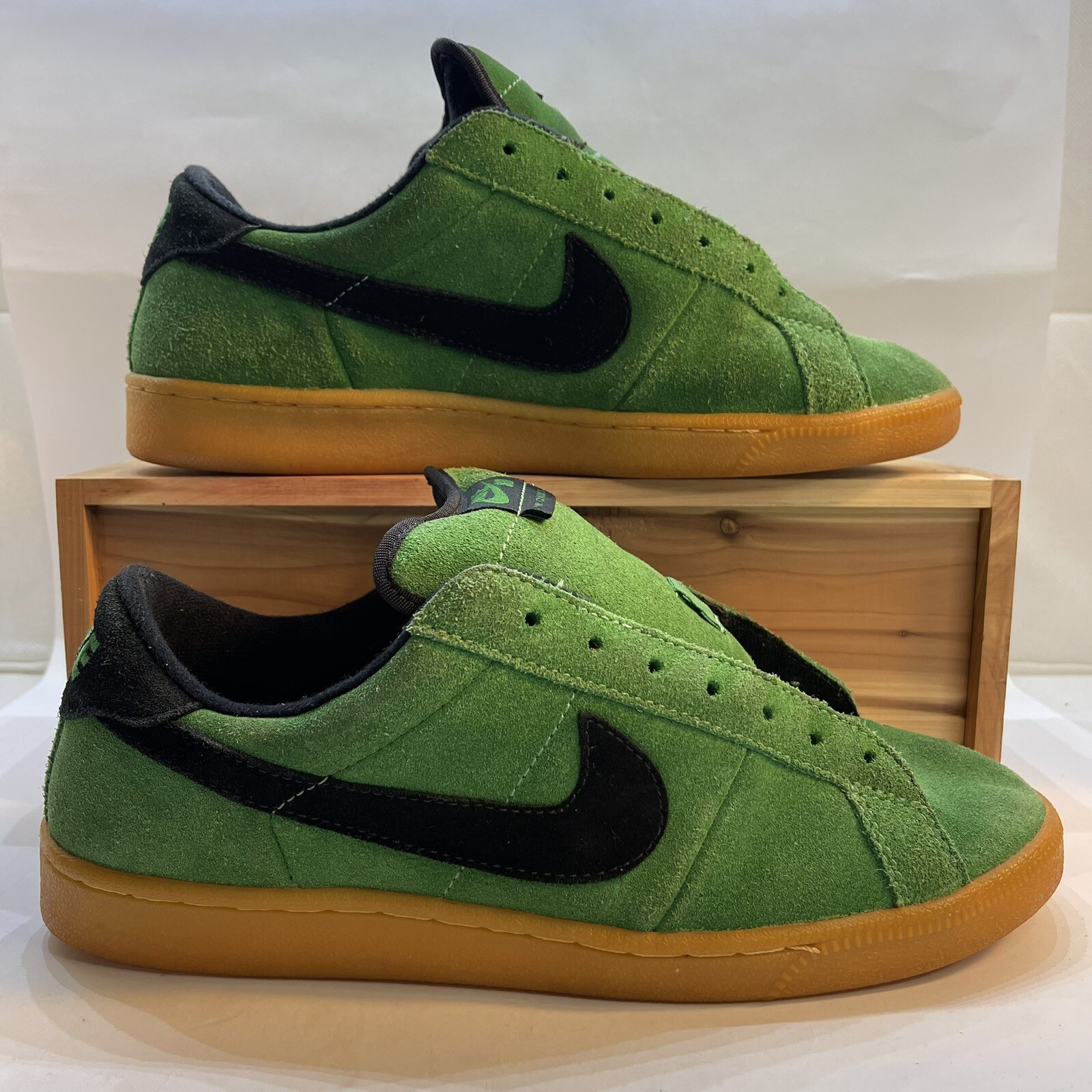 Nike Air Classic SB Classic Green/Black Skate Shoes 310704301 Men's