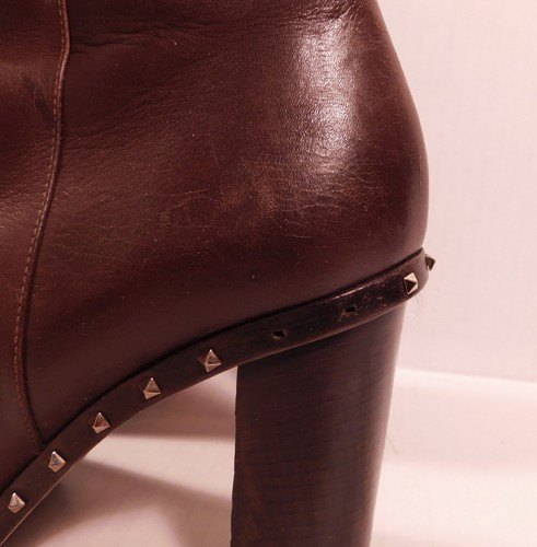 VALENTINO GARAVANI Women's Brown Rockstud Leather Ankle Boots Sz 39 ($1295) - Picture 10 of 12