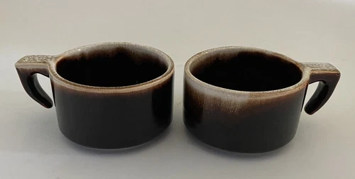 VTG Set of 2 Pfaltzgraff Short Brown Drip Glaze Tea Cups/Coffee Mugs L Handle
