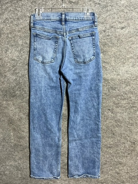 Picture 2 of 9