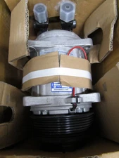 NEW OEM COMPRESSOR 3CMT551/ QP15XD-1241, 12V, Poly-V8, Ear Mount, R134a, R404a.