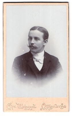 Photograph Chr. Weingard, Ottweiler, portrait young man with moustache and F 