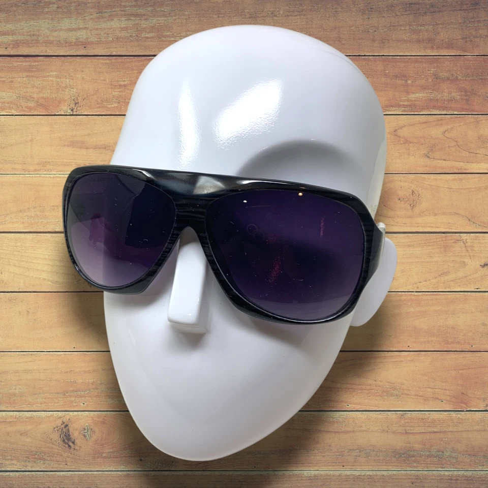 NUEVO Gafas de sol Carolina Lemke negras a rayas con escudo acrílico de gran tamaño CL1058 NUEVAS CON ETIQUETAS Foto 2 de 4