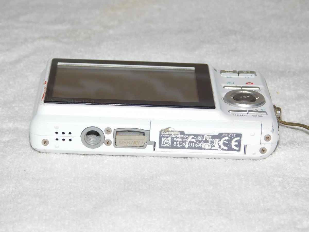 Casio EXILIM EX-Z77 7.2MP Digital Camera - White - W/Original Box