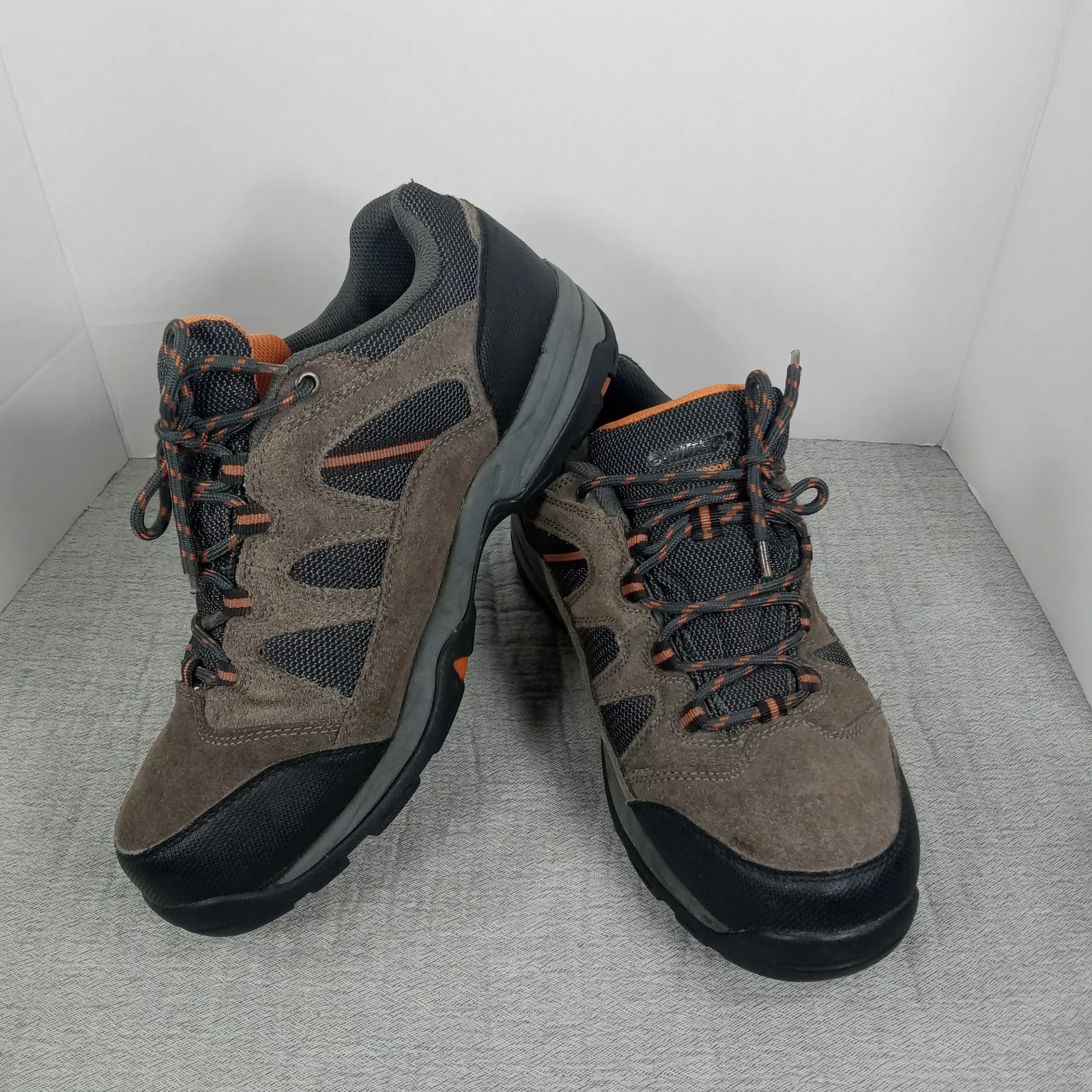 Hi-Tec Hiking Boots Brown Sz 9 Camp Gorpcore Workwear Outdoor Trail Grip Comfort
Opens in a new wind