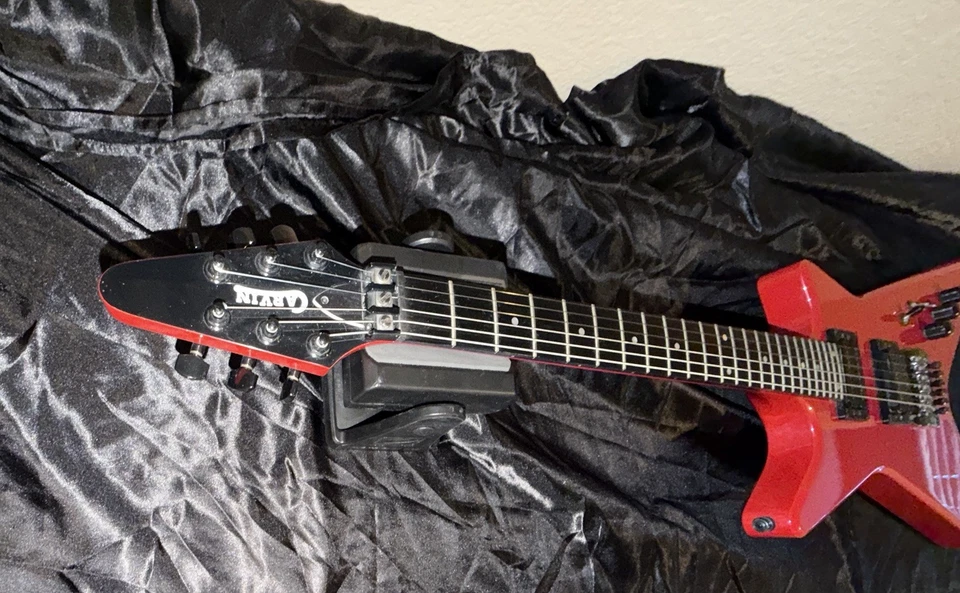 ➡️ Vintage Carvin V220 1984 Ferrari Red Set Neck Kahler Tremolo Super Shredder - Image 4 of 4