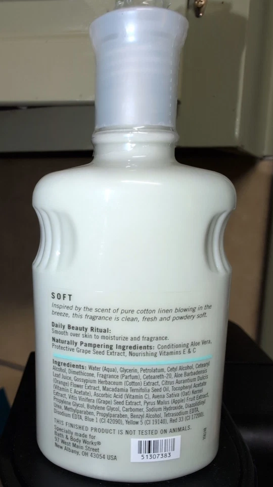 Loción corporal Bath & Body Works Cotton Blossom Pleasures - ¡NUEVA SELLADA! Foto 2 de 4