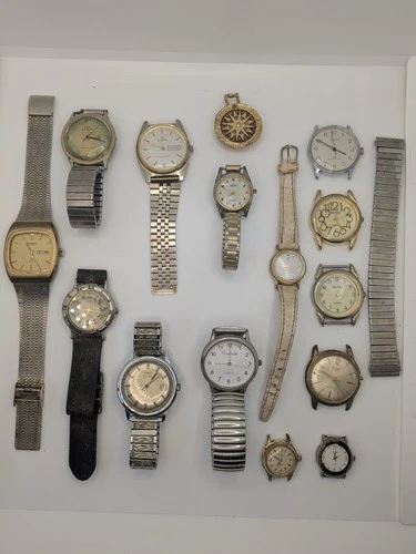 Big Lot Of Vintage Mechanical And Quartz Watches - For Parts Or Repair