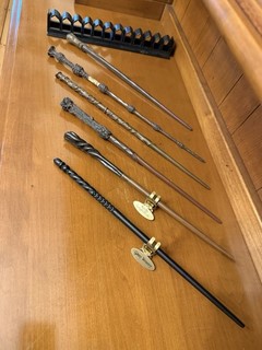 Set Of 6 Harry Potter Wands With Wall Display