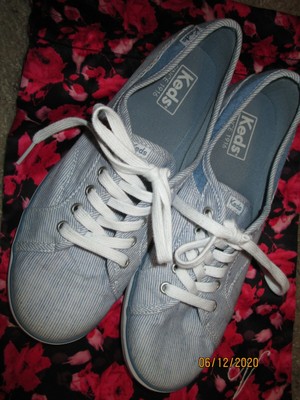 striped tennis shoes