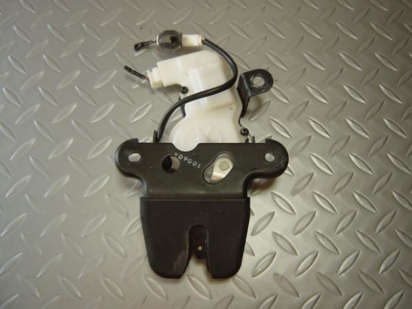 HONDA CR-Z ZF1 ZF2 Genuine Trunk Latch Lock assembly tailgate