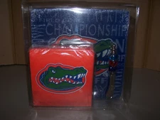 NCAA FLORIDA GATERS CUTTING BOARD & NAPKIN KIT