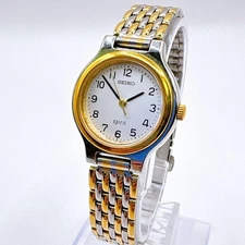 Seiko Spirit Twin Tone Quartz Wristwatch Mens Womens Cal 7N01 wrist 16cm