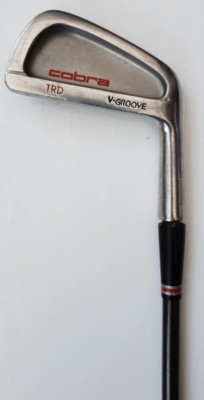 Cobra TRD V-Groove 4 Eisen, fester Graphitschaft
