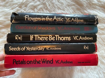 5 V.C. Andrews complete hardback Dollanganger series Flowers in the Attic
