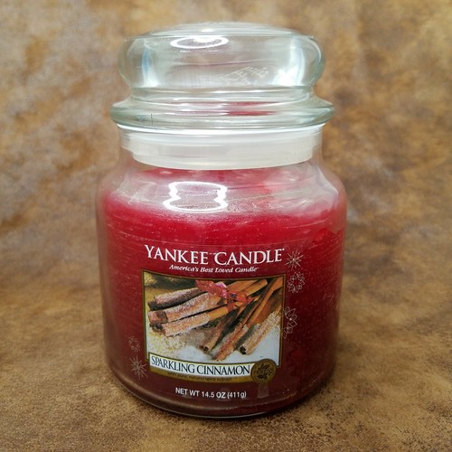 YANKEE CANDLE Sparkling Cinnamon 14.5oz 1 Wick Medium Jar Candle Red