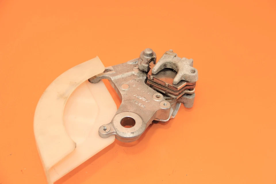 CR125R CR250 1994 92-94 soporte de pinza de freno trasero de fábrica soporte protector de montaje Foto 4 de 4