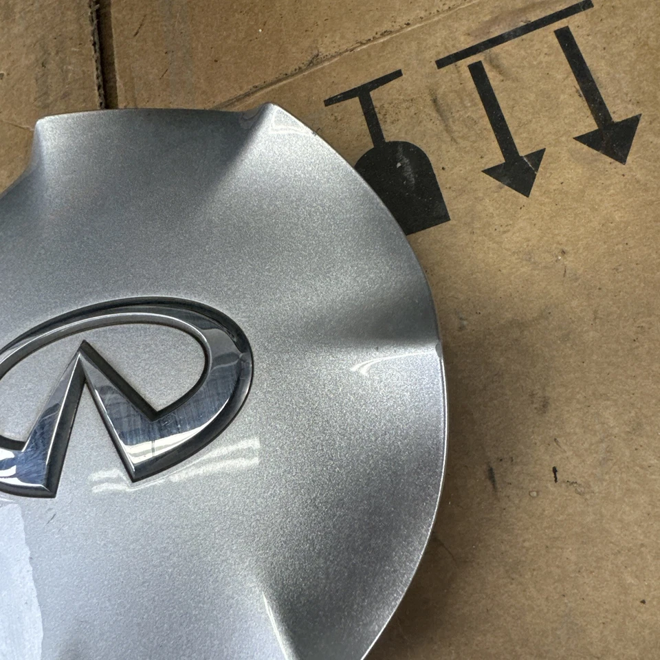 08-11 Infiniti EX35 7 RADIOS 6" Conjunto Tapacubos Centro Rueda Gris 40315-1BA8A Foto 3 de 4