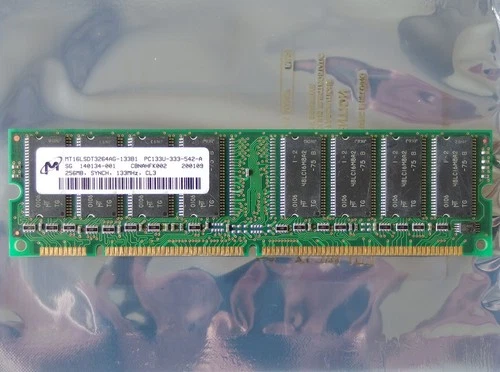 Micron MT16LSDT3264AG-133B1 256MB PC133 CL3 168-pin DIMM SDRAM