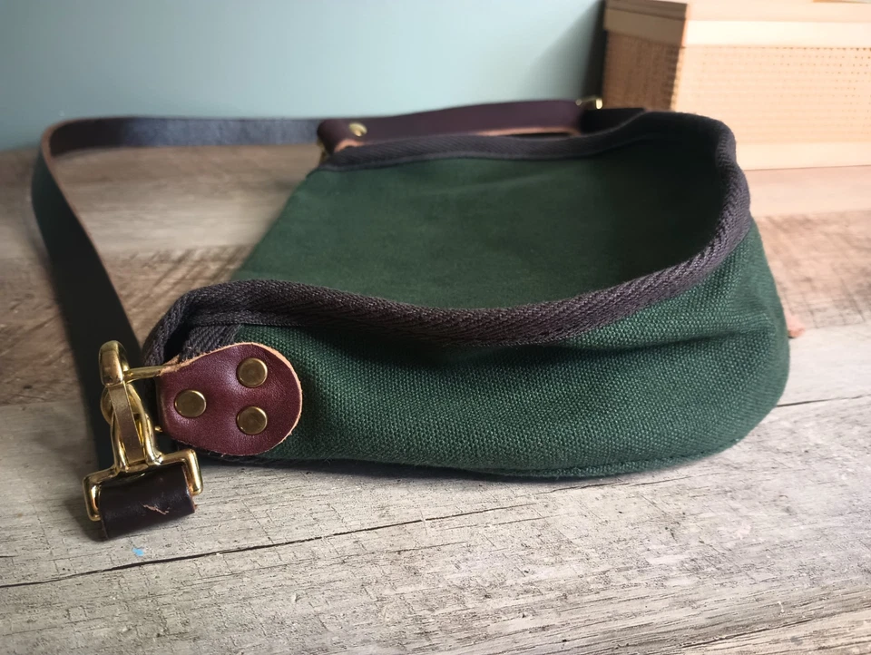Bolso Bandolera Duluth Pack Mini Lona Verde Bosque Correa Cuero Hebilla Alce Foto 2 de 4