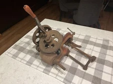 Antique Cast Iron Hand Crank Bench Mount Grinder Sickle Blade Tool Sharpener