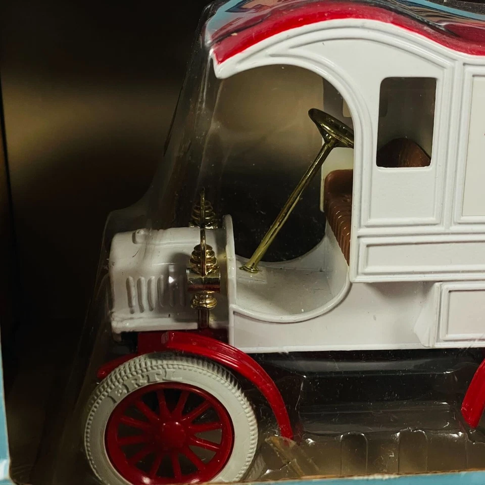 1986 ERTL 1905 Ford Delivery Car Bank Across the USA 1/25 Diecast NEW - Image 3 of 4