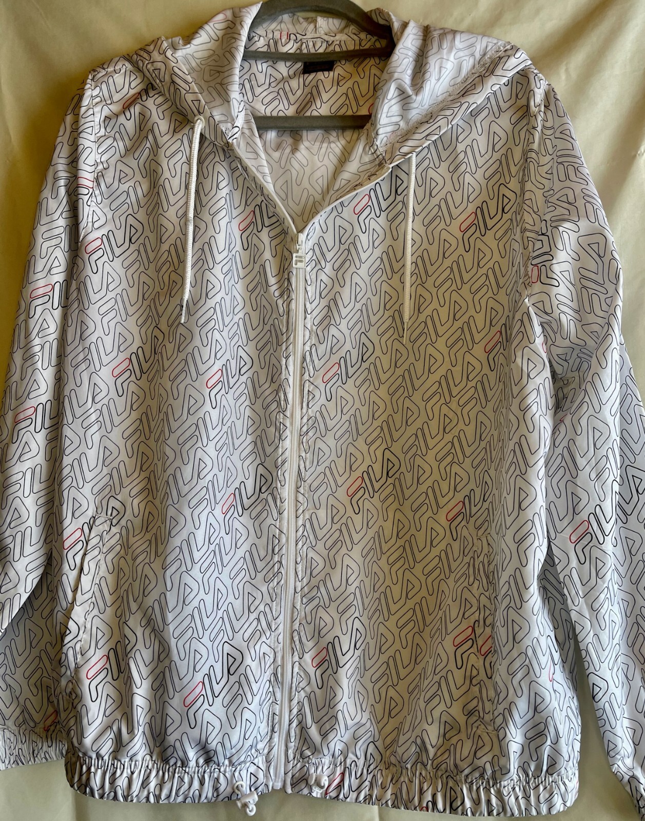 FILA FELPA CON CAPPUCCIO ANTERIORE CON CERNIERA LEGGERA XL DONNA BIANCA CON LOGO NUOVA SENZA ETICHETTE