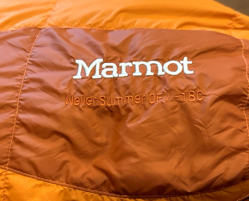 Saco de dormir Marmot Never Summer 600 relleno - longitud regular 0°F excelente estado.