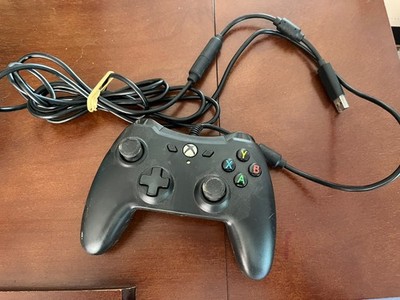 Amazon Basics Xbox One Wired Controller Model 1500527-01 Black TESTED & WORKING!