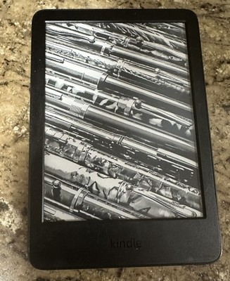 Amazon Kindle 11th Gen 6'' 16GB Black C2V2L3 Wifi eReader Tested